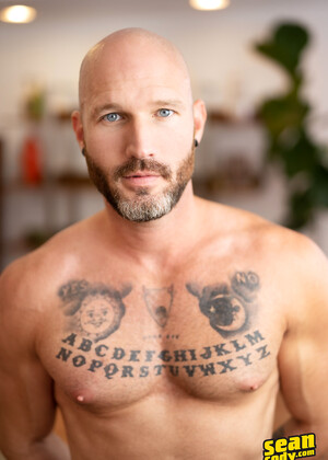 Vin Roxx