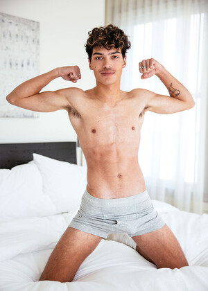 CockyBoy Nick Floyd Power Bottoms for Alex Myers in 'Between Friends'