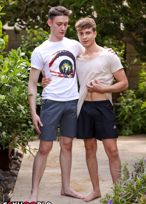 Virgin Lucas Walker Lands His GayHoopla Crush Kingsley Kross
