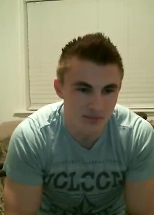 Jake Davis Goes LIVE To Jerk It