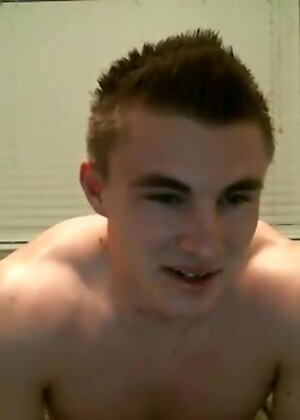 Jake Davis Goes LIVE To Jerk It