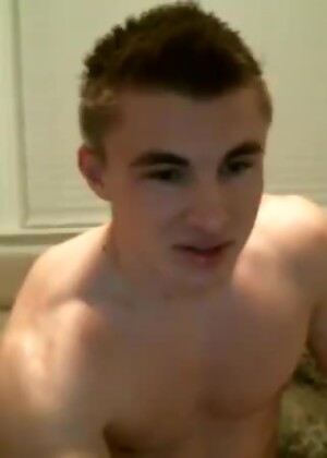 Jake Davis Goes LIVE To Jerk It