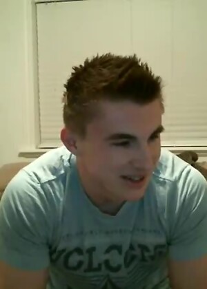 Jake Davis Goes LIVE To Jerk It