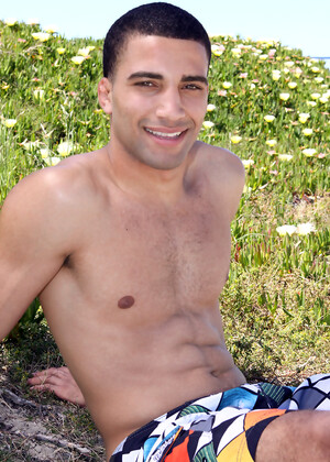 23 years old jock Robert