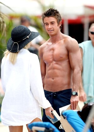 Robert Buckley