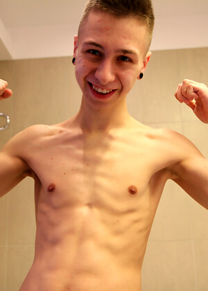 Cute XL Mates - Jakub Novek showing his huge cock