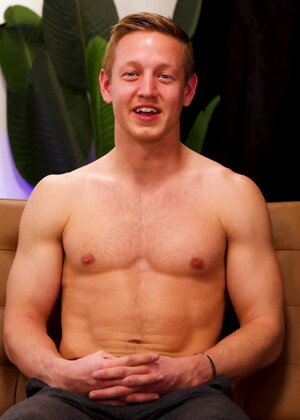 Hot New Stud Tony Heart Has Perfect Abs And The Secret To Happiness!