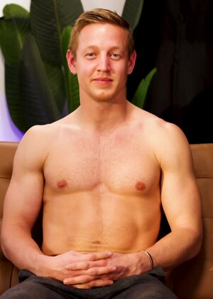 Hot New Stud Tony Heart Has Perfect Abs And The Secret To Happiness!