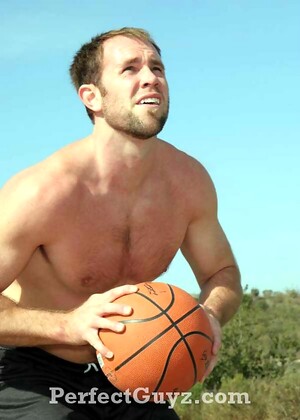 Zach shows his perfect ripped body