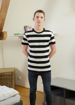 British twink Taylor Mason shows off his smooth naked body.