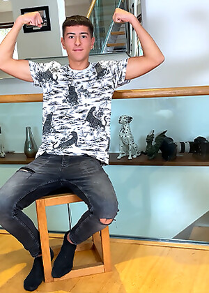 Young Slim & Toned Straight Lad Wanks his Hard Uncut Cock Until he Explodes with Cum!