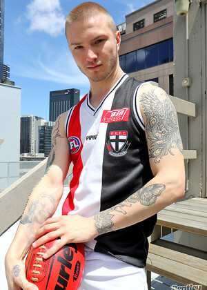 Showing off his big boner on the roof - Sarpa Van Rider is back