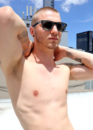 Showing off his big boner on the roof - Sarpa Van Rider is back