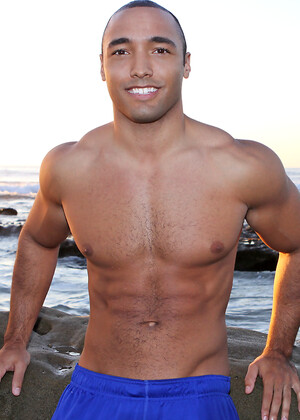 Musculed stud having fun!