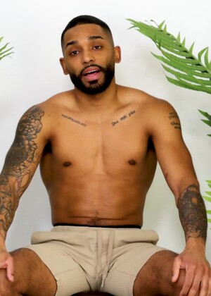 All Eyes Are On New Hung Stud James Harp!