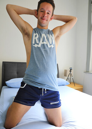Meet our hung Canadian mate Zachary Turner
