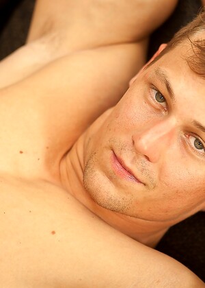 Mirek Pokorny - Session Stills