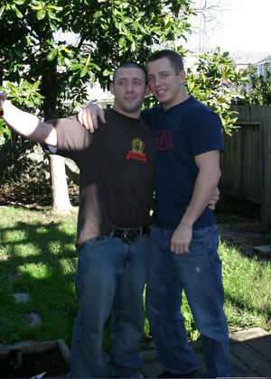 Horny guys Tommy D and Hoyce flaunt their dicks before an oral game