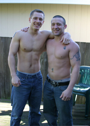 Horny guys Tommy D and Hoyce flaunt their dicks before an oral game
