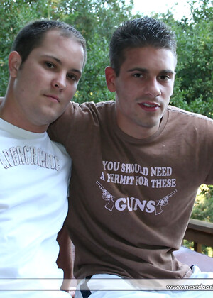 Kinky amateurs Phoenix & Jesse Cox blow each other before jacking off together