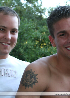Kinky amateurs Phoenix & Jesse Cox blow each other before jacking off together
