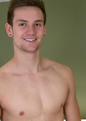 Hunky Straight Joel Shows Off His Thick Uncut Cock & Muscular Body