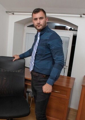 Submissive twink Tom Bacan gets dominated & fucked by his gay boss Daren D