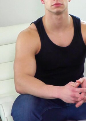 Young Muscle Stud Jerks Off