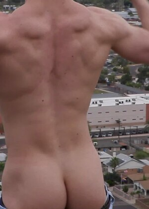 Young Body Builder Jerks Off