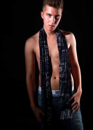Alejandro Stripping