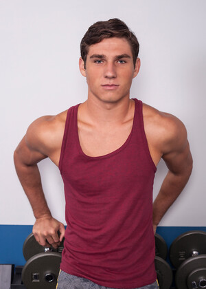 Gym Twink Billy Taylor works his massive cock