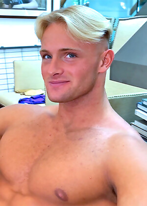Young Blond Muscular Bodybuilder Shows off his Muscles & Wanks his Uncut Cock & Shoots Thick Cum!