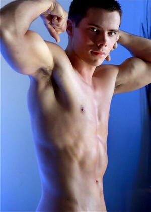 Hot muscule dude Owen posing