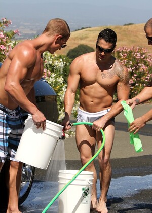 Muscular gay hunks have wild groupsex with well-endowed carwash boys