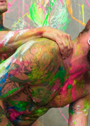 Gay artists Johnny Hill & Dakota Payne get covered in paint & have anal sex