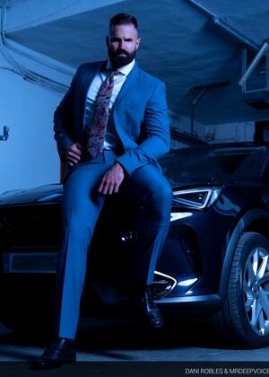 Executive Pick Up