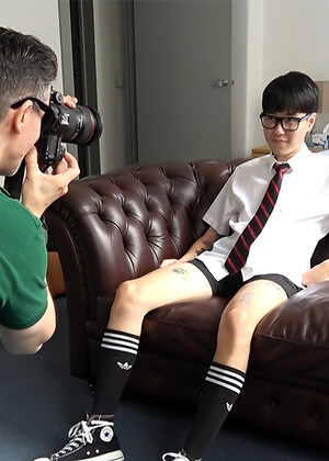 My cute mate Andrew Tran is getting off