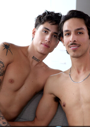 Enriquemudu & Angel