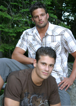 Horny stud Phoenix receives intense oral pleasure from stallion Ricky M