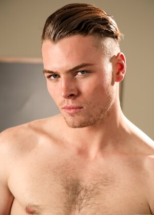 Hot gay stud Zane Porter fuck Tyler Sky