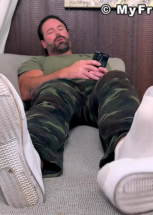 Joey's Tired Feet