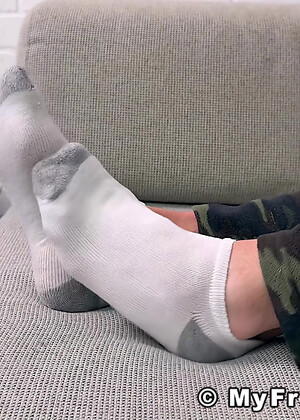 Joey's Tired Feet