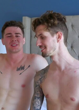 Mason Skyy introduces Milo Dawson in the GayHoopla Experience!