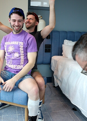 My cutest mates Eddie and Byron hooking up