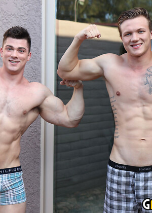Ryan Lacey Fucks Collin Simpson