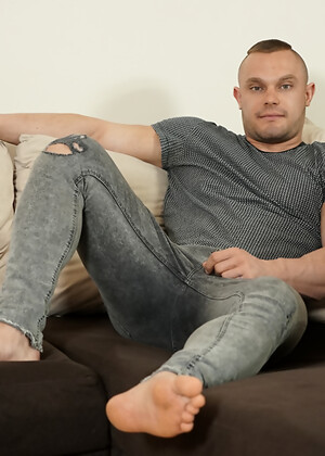 4127 Zahn Zoran solo