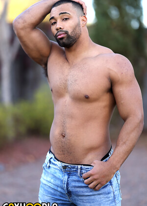 Construction Worker Jaxson Briggs Works His Tool And Loosens Up With Some Ass Play