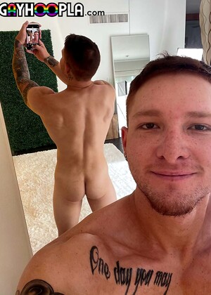Tatted Jeremiah Cruz Oils Up His Uncut Cock And Rubs One Off!