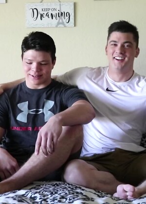 Josh Farve Takes Collin Simpson's Huge Cock