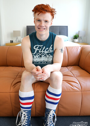 Shooting with sexy red head Aussie Andy Conboi
